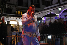 Nigel Burchill Elvis Villamartin Plaza Orihuela Costa Blanca Spain live outdoor concert music entertainment 2017