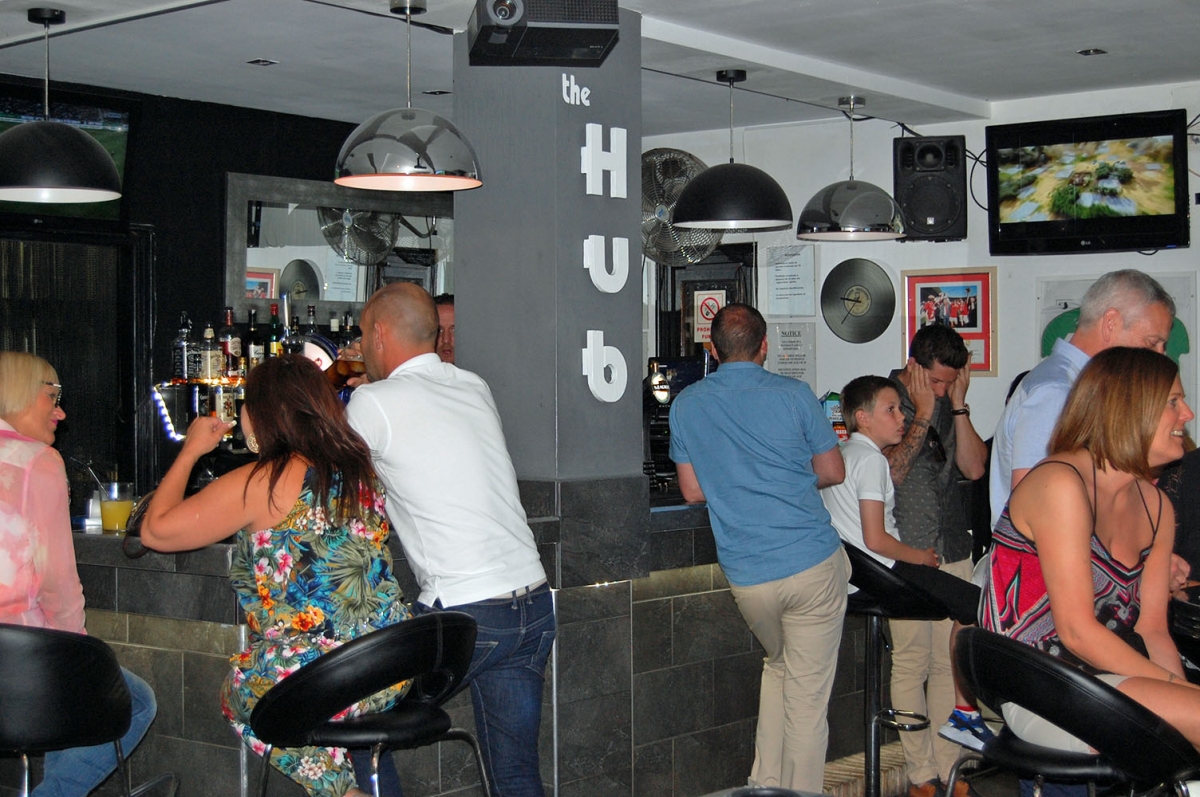 The Hub Sports Bar, Villamartin Plaza