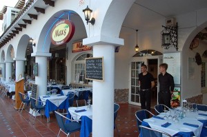 Max's International Restaurant, Villamartin Plaza 