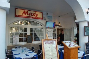 Max's International Restaurant, Villamartin Plaza 